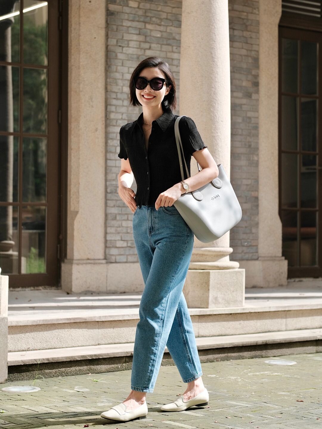 颜红橙|穿衣想摆脱单调感，试试这些高级干练的“衬衫”穿搭，高级不挑人