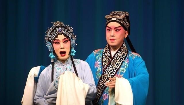 吴亦凡|京剧舞台上的中老年演员不行就该退出舞台，多给一些青年演员机会