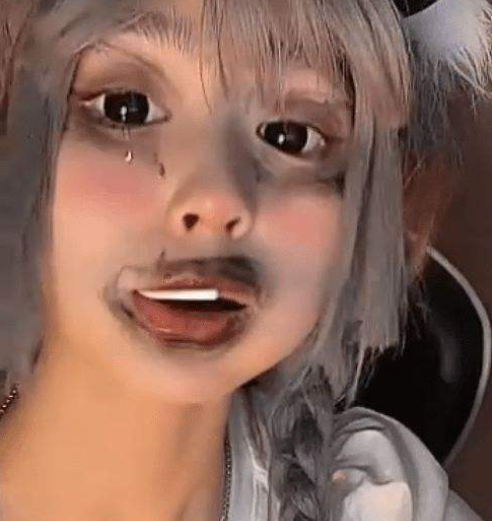 安妮|安妮：因一场车祸毁容，靠一句话大火吸粉千万，如今自曝是男人？