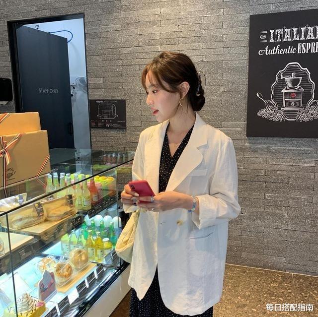 穿衣搭配|又到一年求职季，面试穿搭请避开这5大“雷区”，才能为形象加分