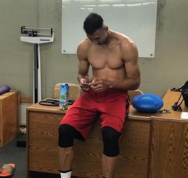 易建联|身高同样是2米11，易建联和杜兰特谁的天赋更强？看完这5张图你就懂