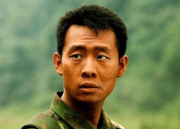 张译|演员张译：娶二婚妻子还带娃，结婚15年无子女，风光背后有泪水