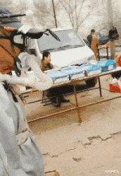 秋秋聊育儿|神回复:女朋友在当足浴技师,工资一个月最少两万起步,正规么?