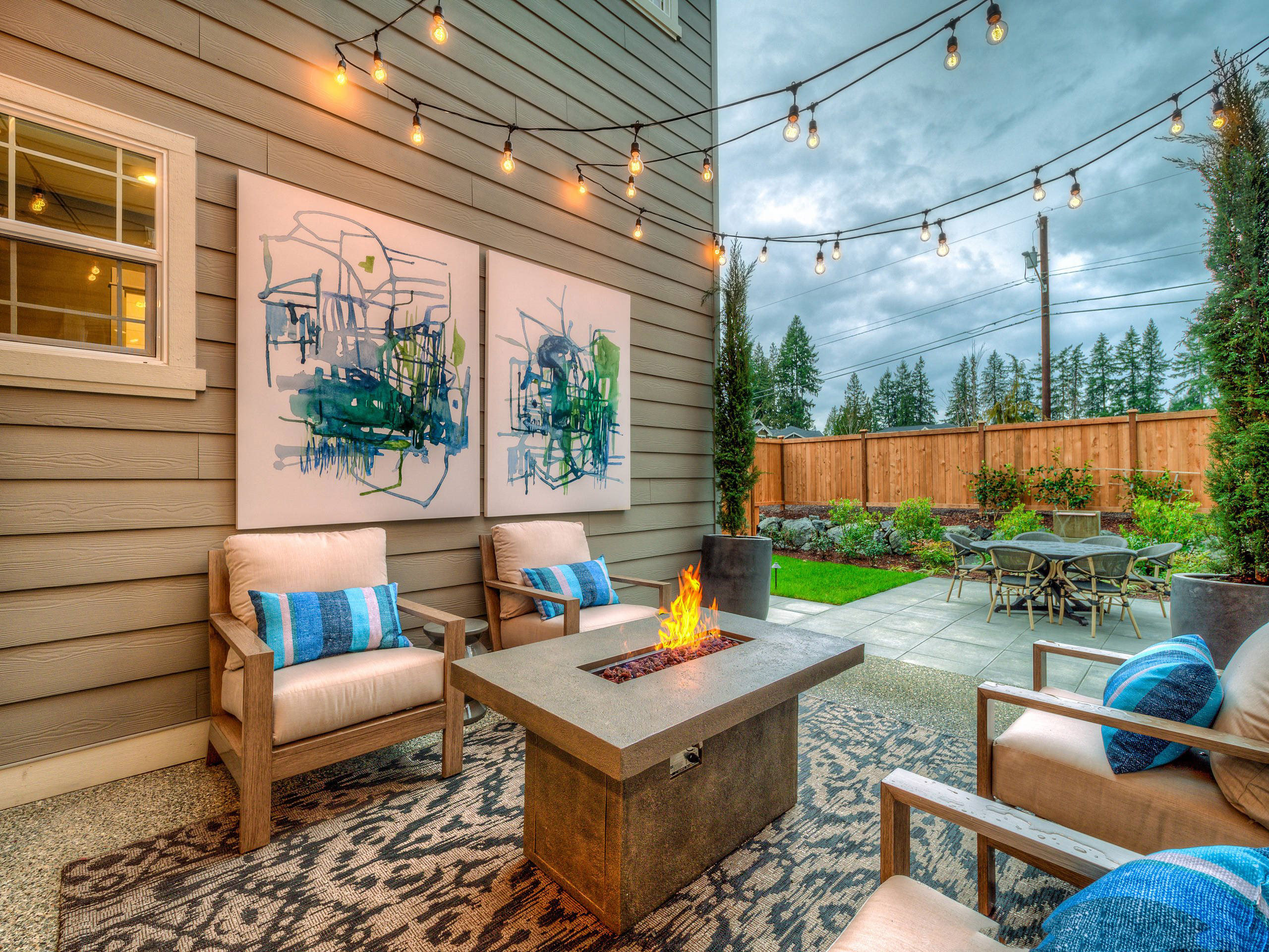 庭院中狭长的侧院这样设计,好看又实用,值得参考