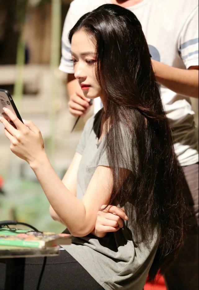 娱乐圈|最干净的一位女明星,拒绝导演无理要求后被封杀,如今靠实力走红