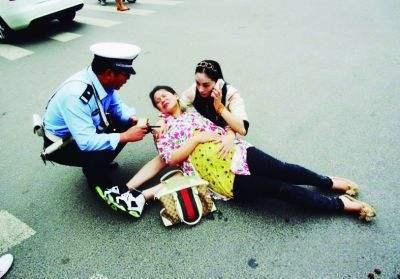 海芹姐说时尚|有些电视剧中的孕妇，跌倒、生气或惊吓就会流产，现实中的孕妇真的这么脆弱吗？