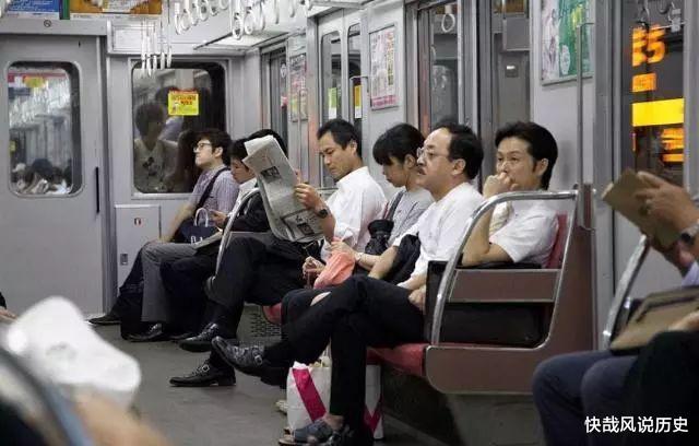 “过路的恶魔”:日本为何总发生列车砍人事件?