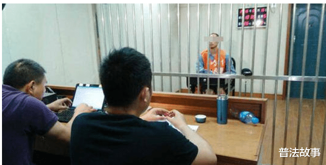 山东发生悲剧,男子从单位回家撞见妻子偷情,拿短剑将情夫捅死