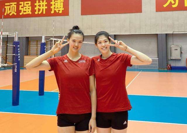 李盈瑩|誰(shuí)能成為李盈瑩對(duì)角？沒(méi)有合格人選！從聯(lián)賽看，中國(guó)女排人才凋零！