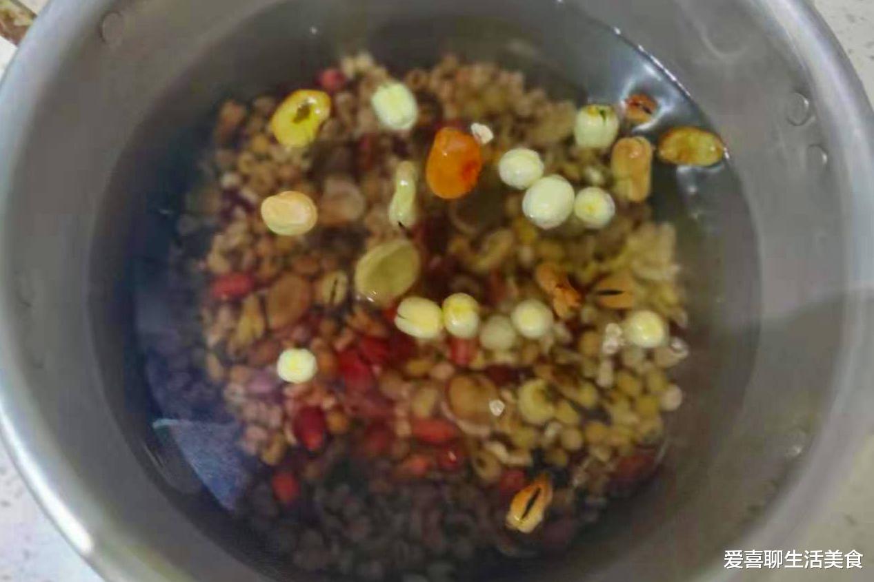摄影比赛|怕胖的人别忘记喝这粥，多种食材简单一熬，通肠便助减肥清热解毒