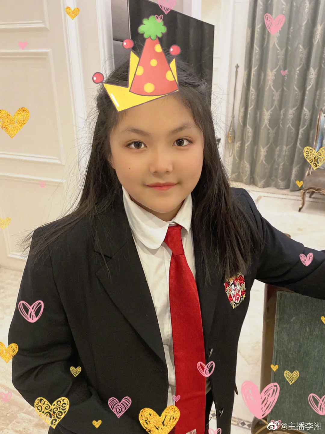 爸爸去哪儿|「爸爸去哪儿」12位女娃，8年对比照集体曝光：女大十八变，为何越变越不同