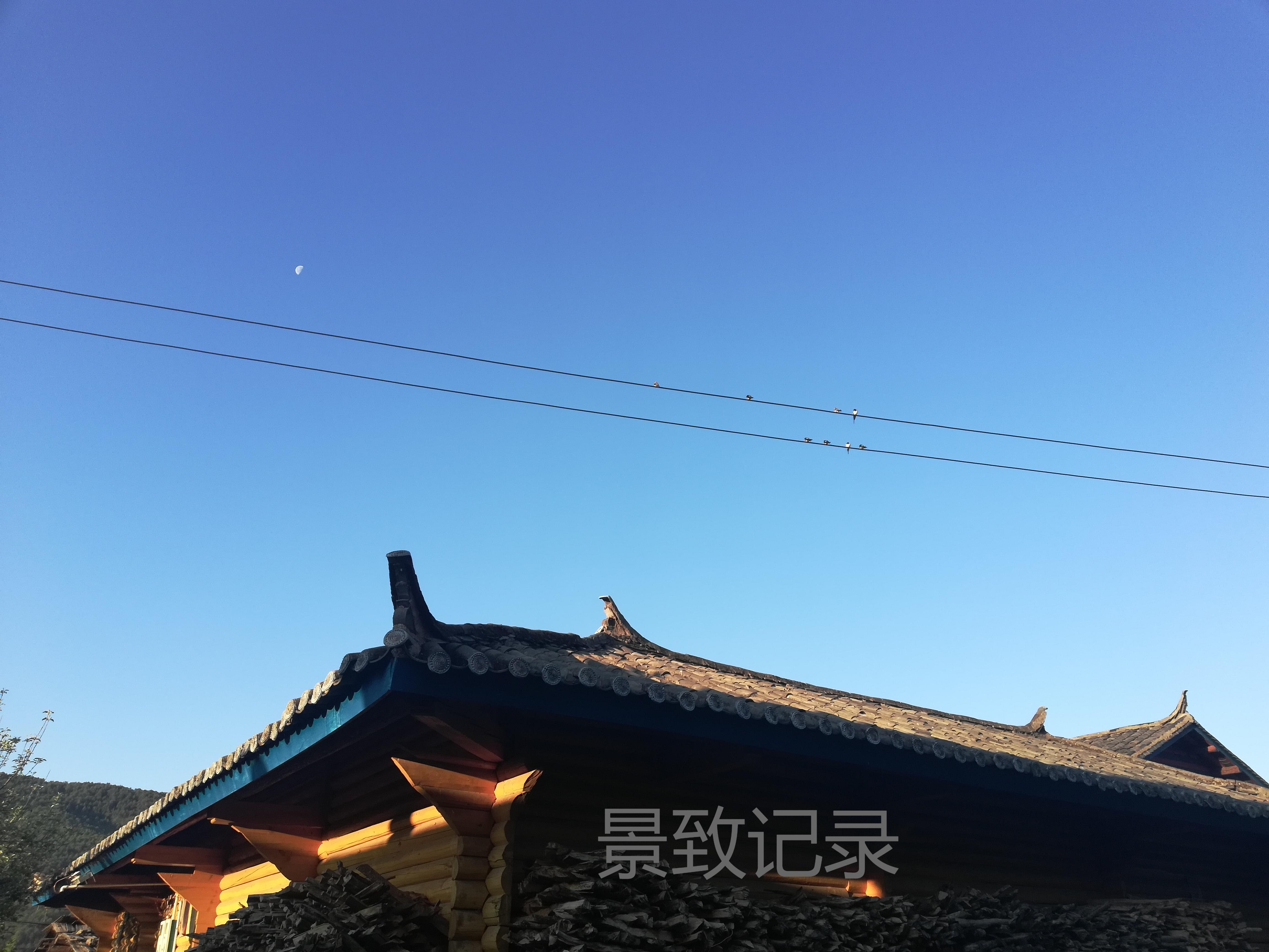 泸沽湖 景致记录：清晨的泸沽湖春寒料峭，走出摩梭阿妹家，风光美如江南