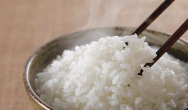 米饭|长肉“最猛”的主食，米饭上榜，若你喜欢吃，别怪越来越圆润