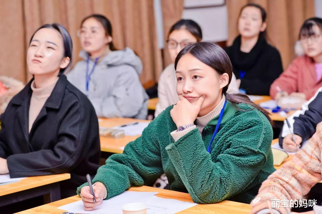 |义务教育阶段迎来“新气象”，老师入职要求有改变，师范生有点难