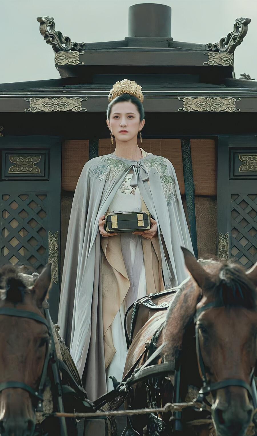 邓丽欣|《雪中悍刀行》裴南苇的颜值真的让人看不下去吗？那你就错了！