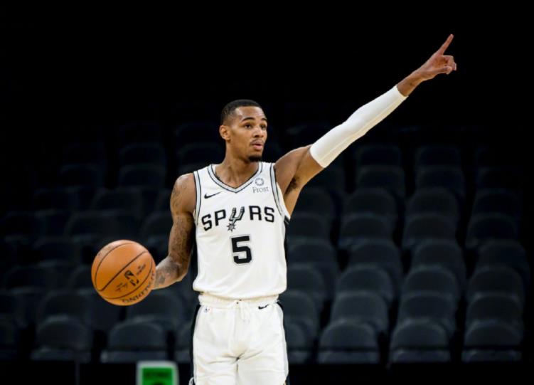 馬刺隊|馬刺1.93米妖星大爆發，6400萬花的太值了！格林親口解釋最后一球