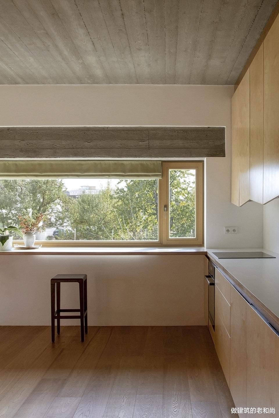 做建筑的老和尚 拆除两层联排住宅后，新建单层花园式住宅，生活空间生机勃勃