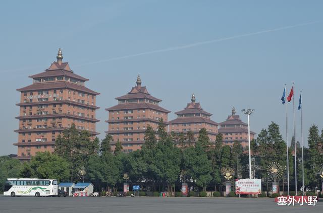 商品住房|江浙地区的大农村，家家户户别墅区，生活条件堪比欧洲庄园主