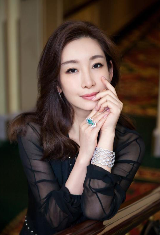 李湘|李湘富婆人设翻车？租房事件惊动官方介入，几个细节看穿谁在撒谎