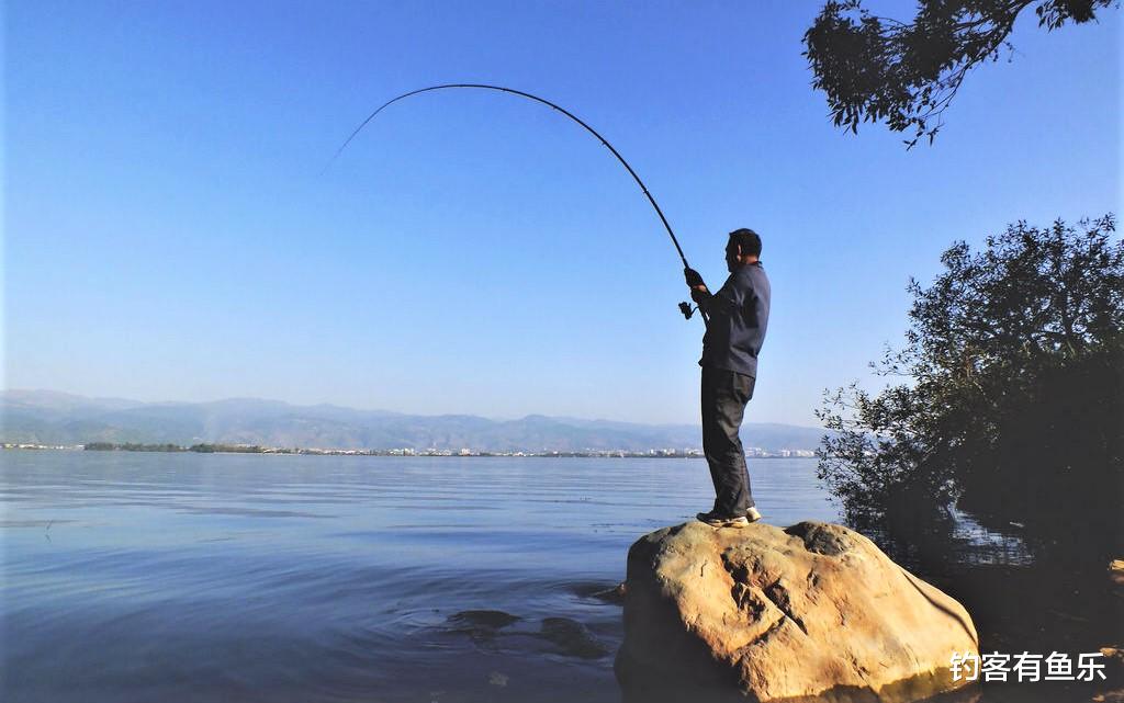贺先生的恋恋不忘|中鱼太大会切线断竿?注意几方面操作,大鱼稳当上岸