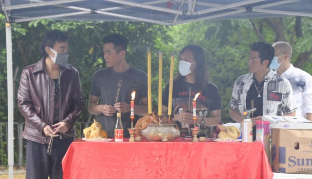 郭富城|郭富城现身《扫毒3》开镜仪式，透露为方媛庆生细节，自夸很浪漫