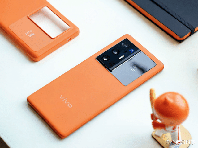 |国产手机超越iPhone了？哪款国产旗舰，可以和iPhone13掰掰手腕？