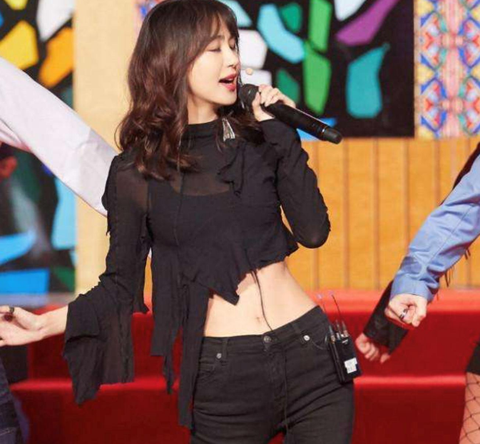 黄晓明|跟黄晓明分手后，开始“野蛮生长”，今小日子过得越来越有滋味