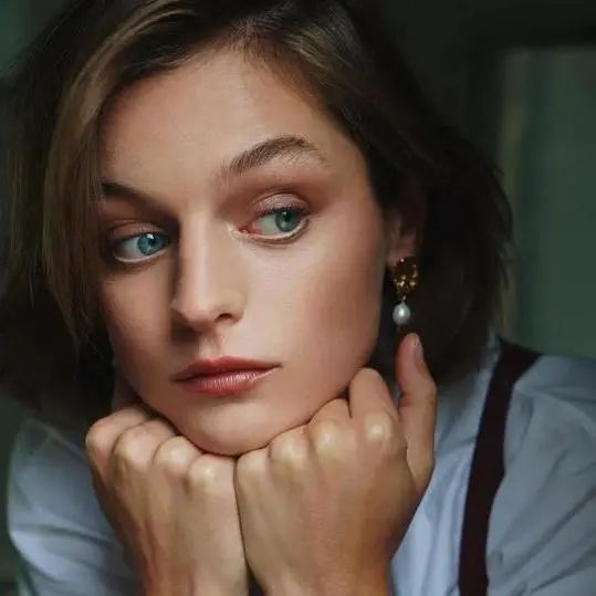 郑爽|郑爽再发声，复出已成定局？！被封杀7个月后，她终于露出了真面目