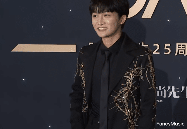 顾一野|2022开年红毯来了，宋轶景甜妆造在线，张雨绮又瘦了？