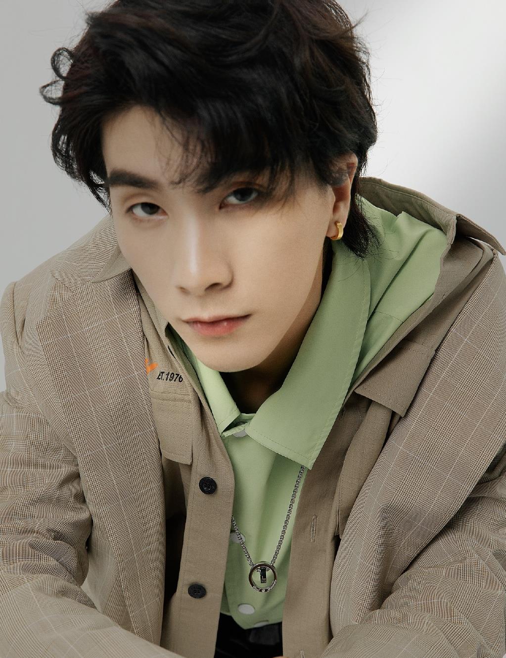 艾克论文雨 张思源妈妈原来是17年的中国最美医生？这是什么小说情节！