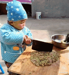 凯叔讲故事|一胎要钱，二胎要命，三胎包治百病。