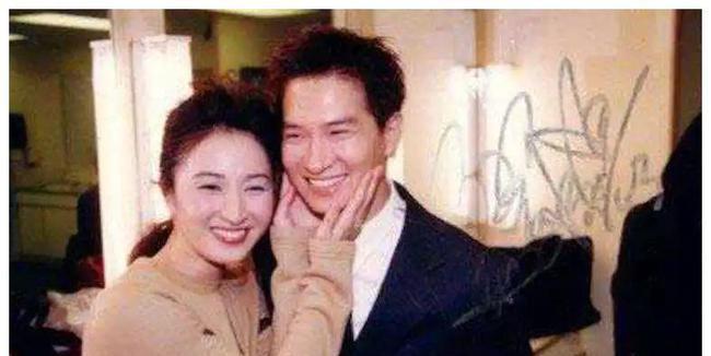 何婉琪|陈慧琳是演艺圈第一女富豪，不但身材高挑，长相也非常好看