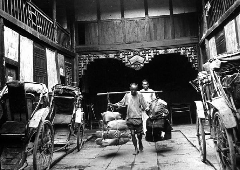 回味记忆中的西部 成都记忆:1941年龙泉驿的街景