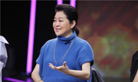 一抹思念|倪萍给儿子治病生活拮据,却捐给河南50万:真正的善良与收入无关