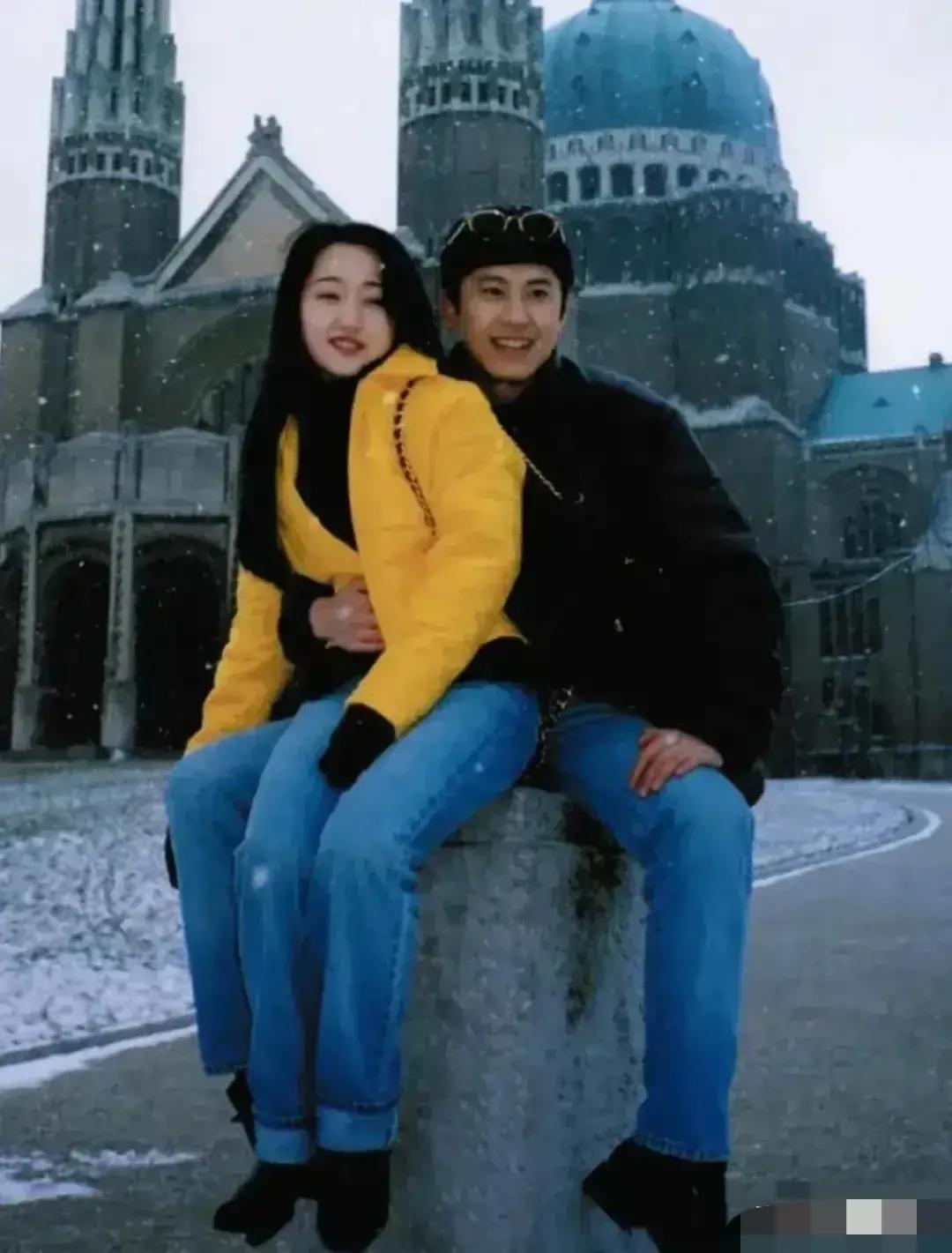 杨钰莹|杨钰莹的爱情,远比你想象的精彩,连向华胜都偷窥她的美貌