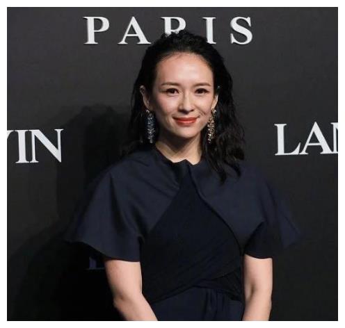 章子怡|章子怡二胎后暴瘦如柴，汪峰却被爆深夜买醉，独自驱车送美女回家！