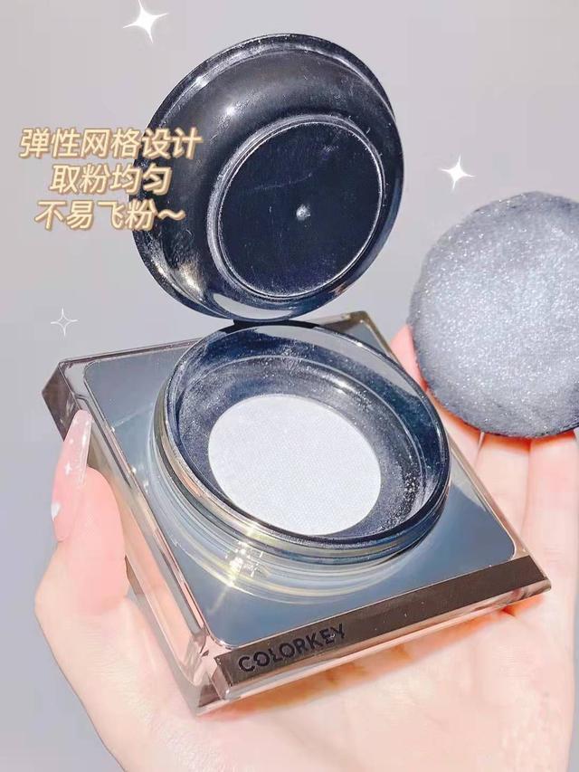 淡妆 提醒女生:即便再忙也要画“淡妆”,简单“四步骤”简单且精致