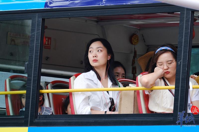 羊城派 ?立夏·街拍丨明亮如夏的笑容，是奖给广州的“小红花”