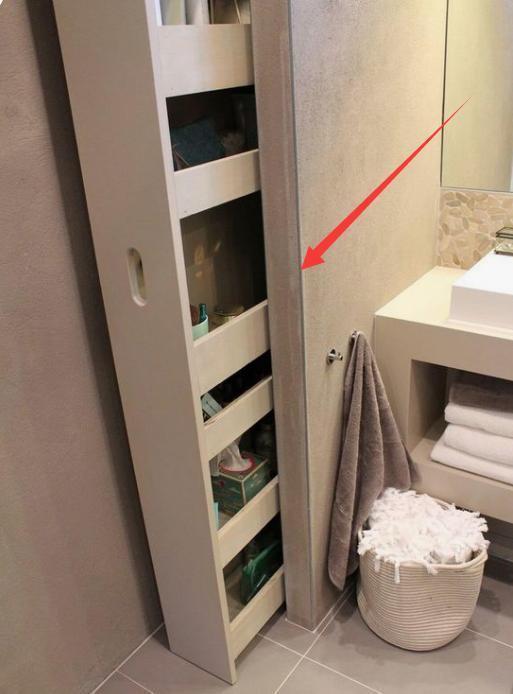 越来越多人装修都做这种夹缝柜，我家卫生间做了，收纳量大一倍！