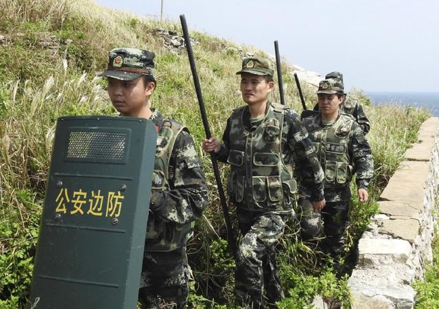 武警部队|武警部队曾下辖八大警种，后来的去向都是啥？6个退出武警序列