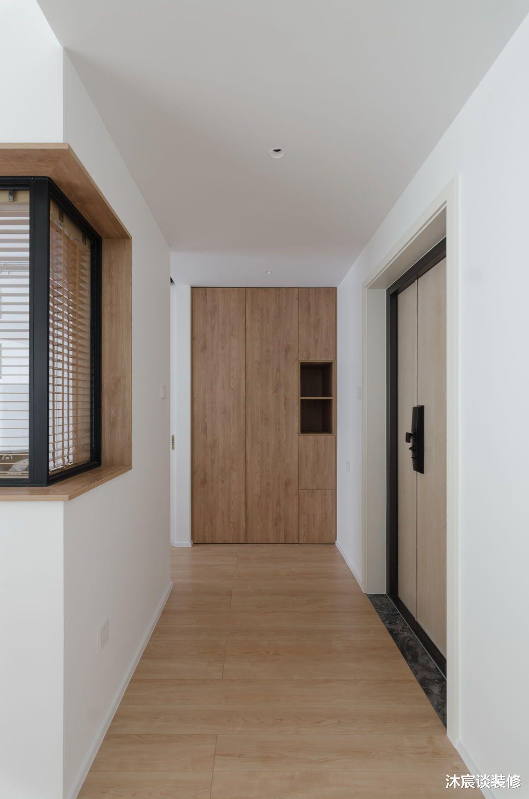 看完她家,深刻明白越是简单的装修越能打动人,不仅好看还好收拾