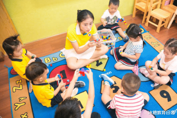 冷心为王 幼师误将“不雅”视频发到家长群，被幼儿园辞退，她该何去何从