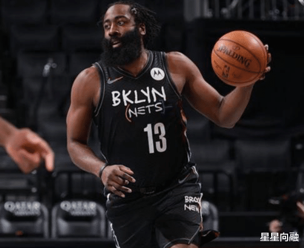 詹姆斯·哈登|籃網(wǎng)三巨頭，杜蘭特復(fù)出，換來哈登的傷病退場和常規(guī)賽報銷！