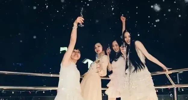 郭敬明|他被爆抄袭门后，很少在公众场合露面了，毕竟这不是什么光彩的事