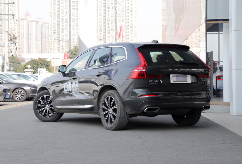 沃尔沃XC60|35万提了沃尔沃XC60，再对比凯迪拉克XT5，车主表示差距明显