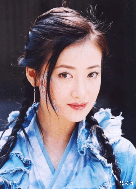 赵敏|离谱！李连杰版《倚天》时隔28年来袭，41岁张无忌和32岁赵敏恋爱
