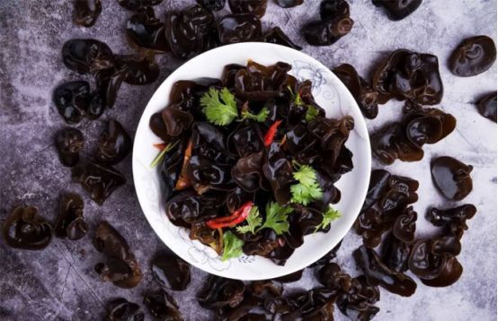 糖尿病|脚是体现肾脏健康的标志，脚上有4个异常，你的肾脏要保养了