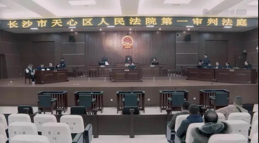 离婚 集集毁三观，比国产剧狗血一百倍！