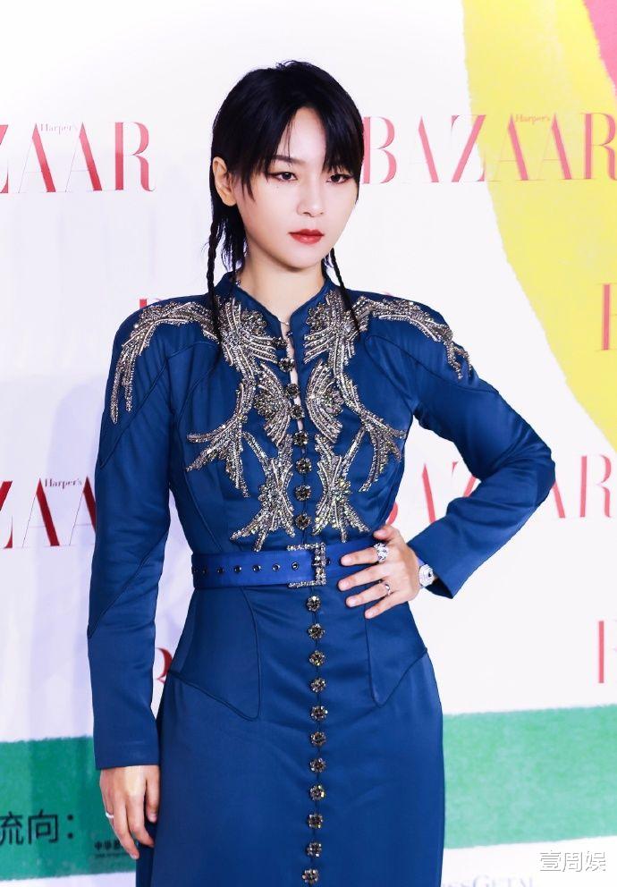 陈伟霆|芭莎慈善夜，陈伟霆牵着杨幂走红毯，前女友baby独自美丽！