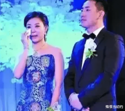 濮存昕|濮方结婚前，濮存昕给一她50万银行卡让送给金凯作为嫁妆，濮方泪流满面